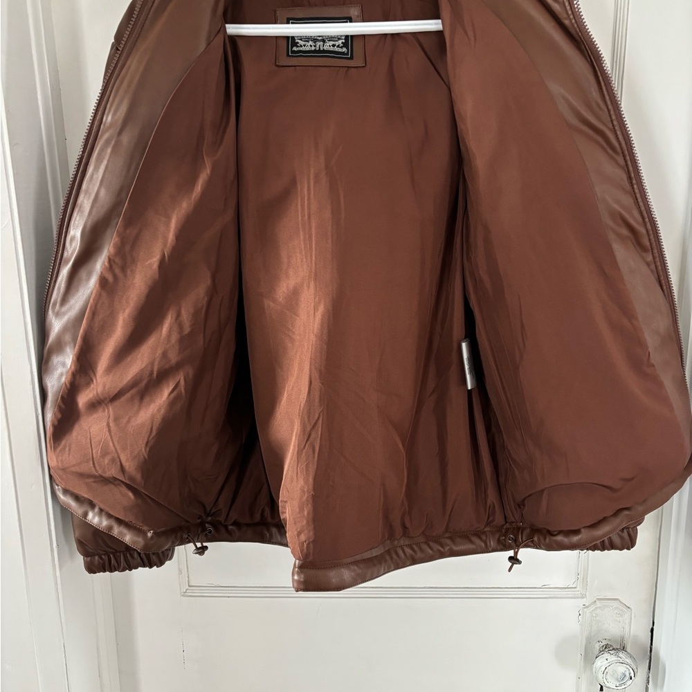 Levi’s Vegan Leather Quilted Hooded Puffer | Dark Brown | Size Large - Picture 9 of 12
